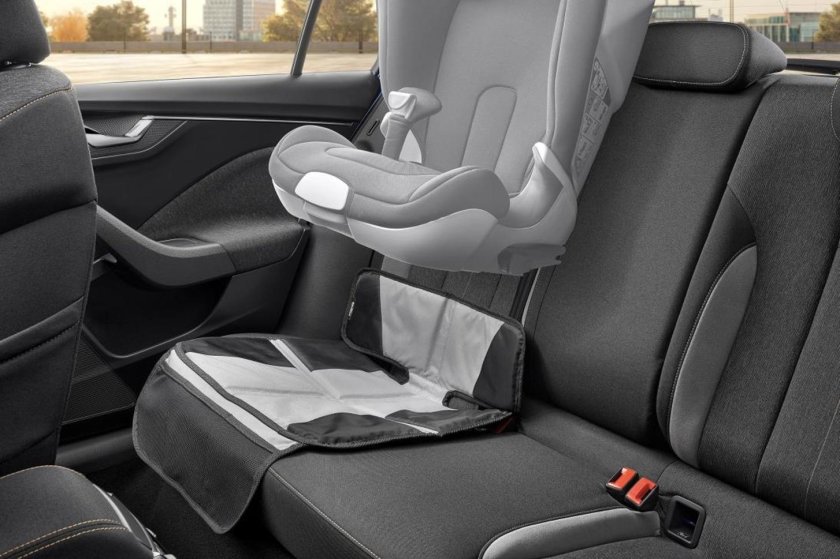 Защитный коврик под детское сиденье 000019819a