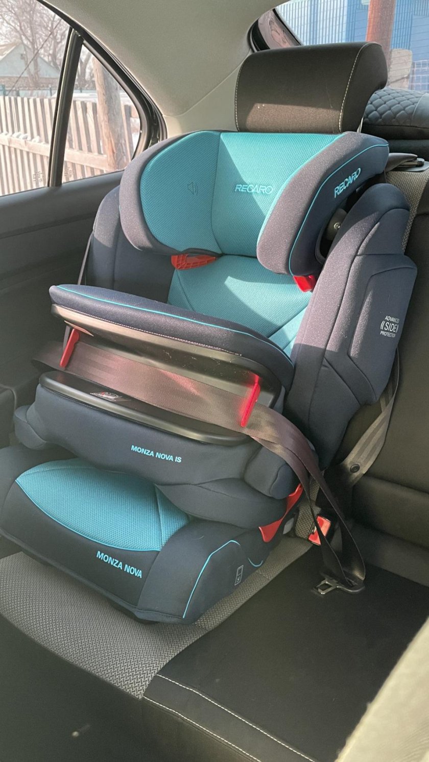 Recaro Monza Nova со столиком