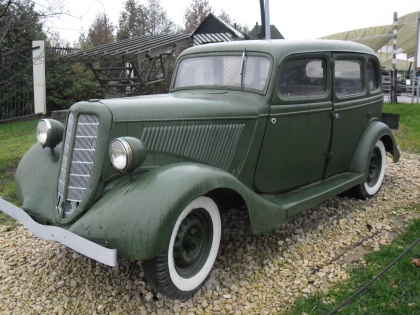 ГАЗ м1 и Форд