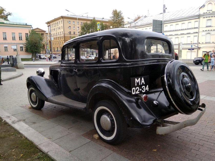 Автомобиль ГАЗ м1 эмка