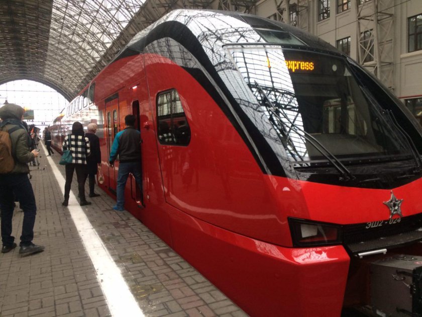 Двухэтажный Аэроэкспресс в Домодедово