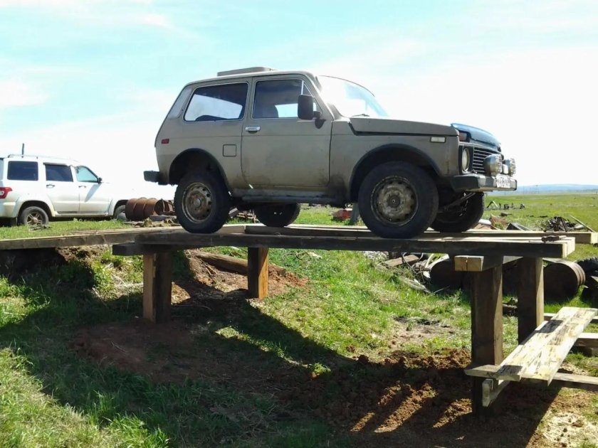 Деревянная эстакада для авто