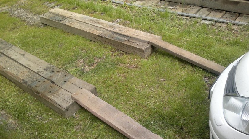 Эстакада для авто из дерева