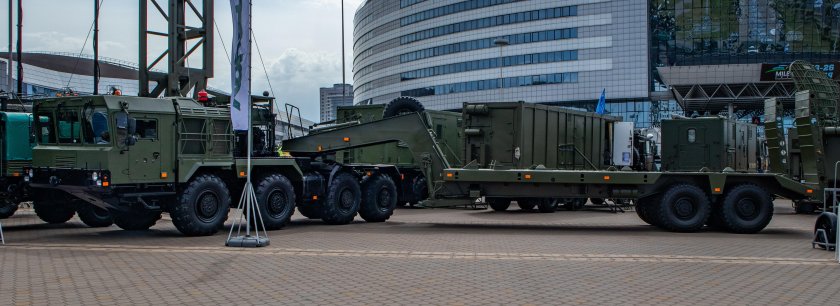 МЗКТ тягач 741501