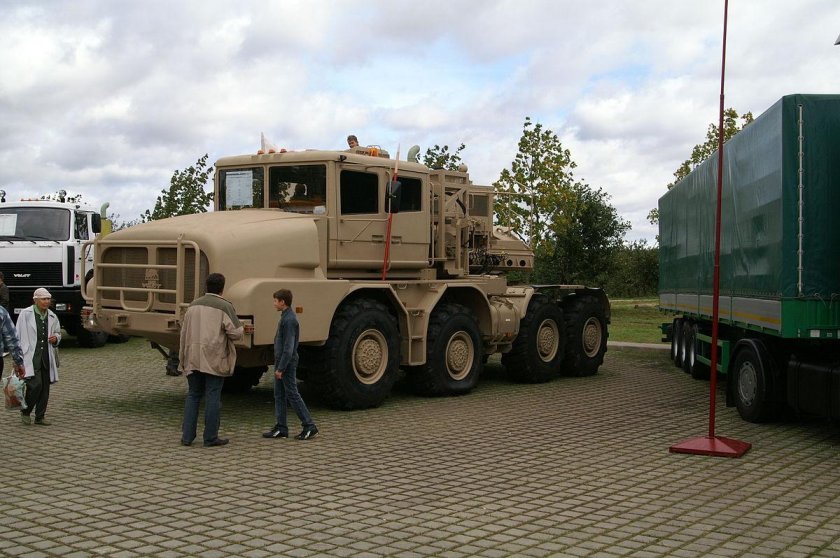 МЗКТ Волат тягач