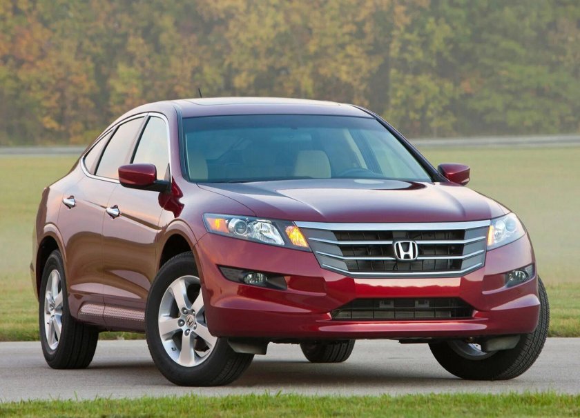 Хонда Кросстур 2010