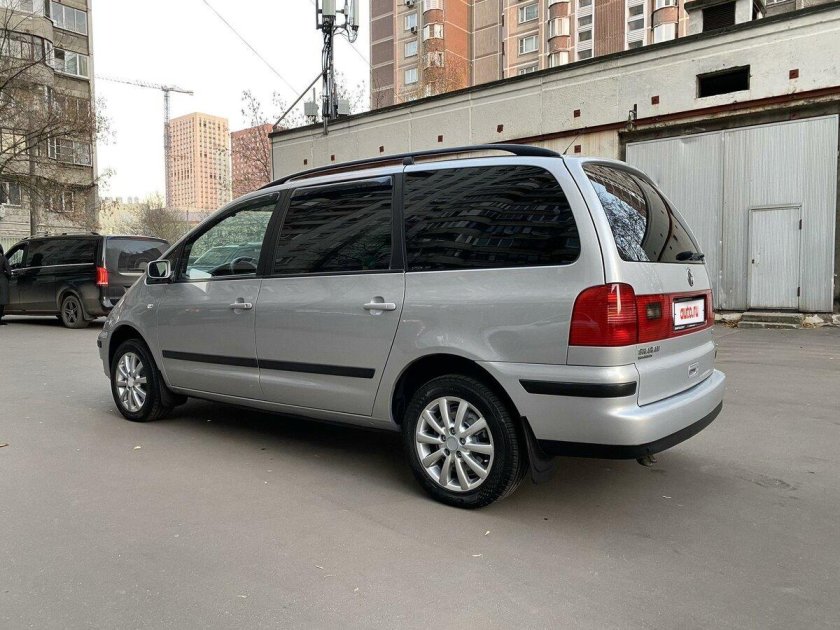 Volkswagen sharan i рестайлинг 2
