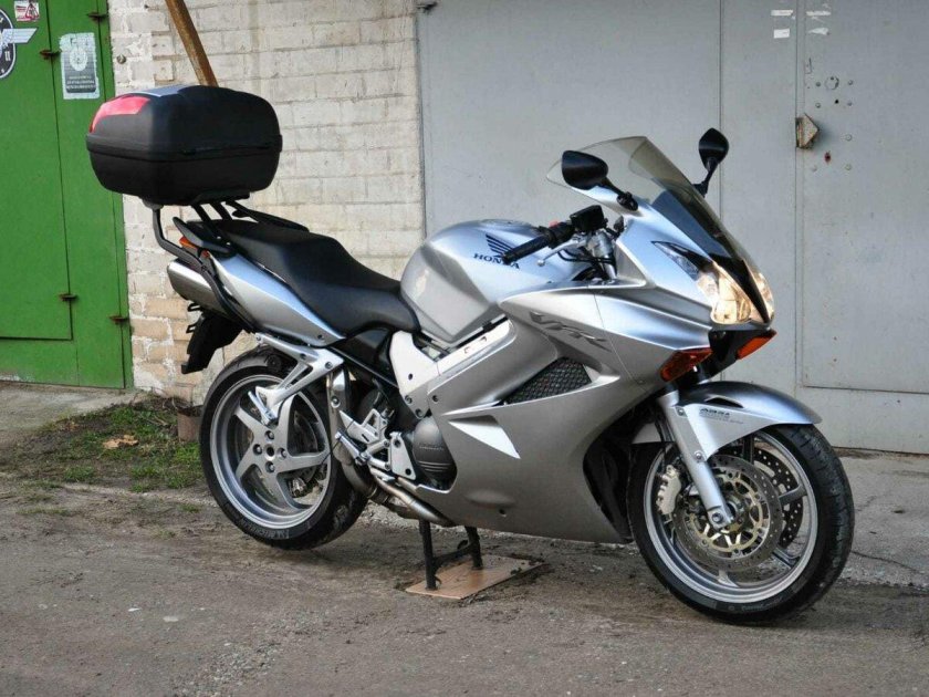 Honda VFR 800 2004