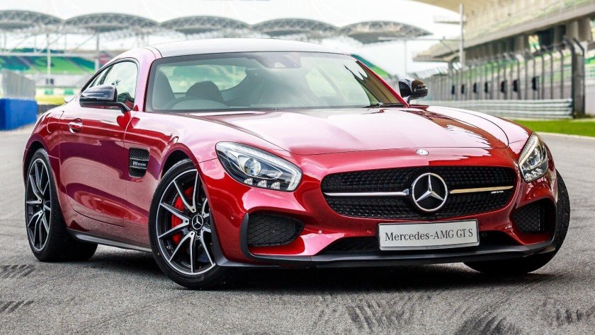 Мерседес АМГ красный