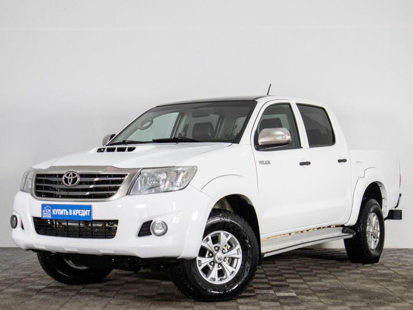 Тойота хайлюкс 2012