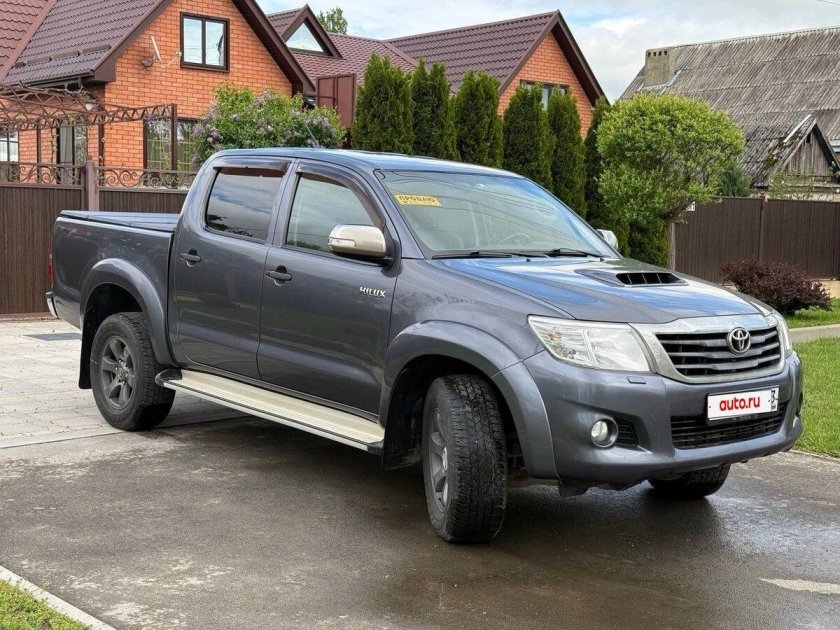 Toyota hilux 2014 2.5 дизель