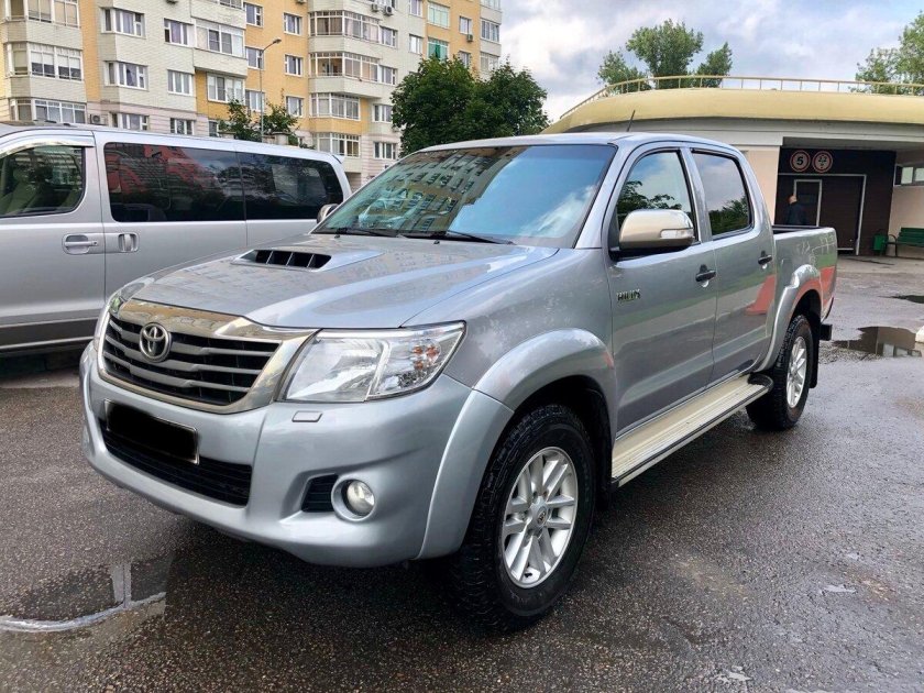 Toyota hilux 2014 2.5 дизель