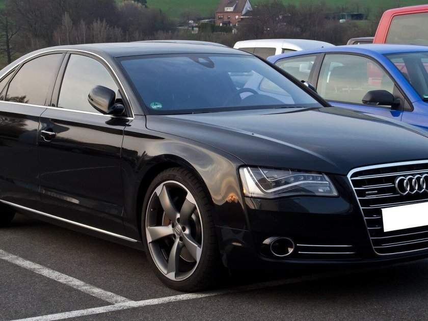 Audi a8 2012