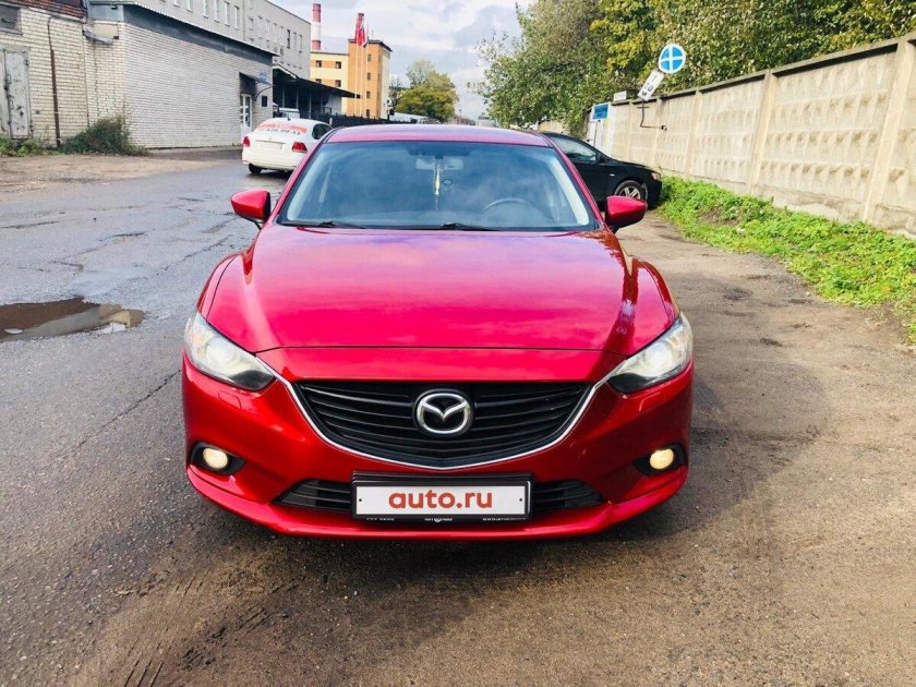 Мазда 6 красный металлик