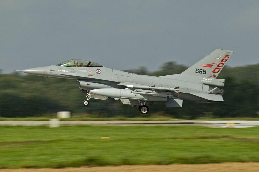 Истребители f-16 ВВС Норвегии