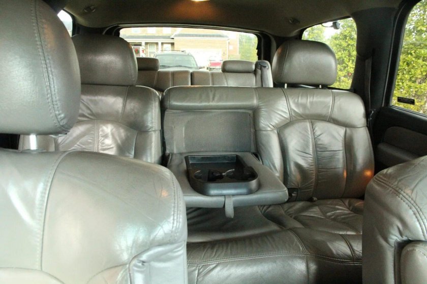Chevrolet Tahoe 2002 салон