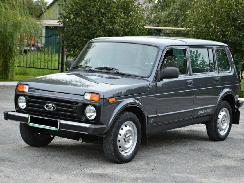 Лада нива 2131 5 дверная