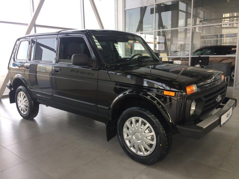 Лада Нива 2131 5 дверная