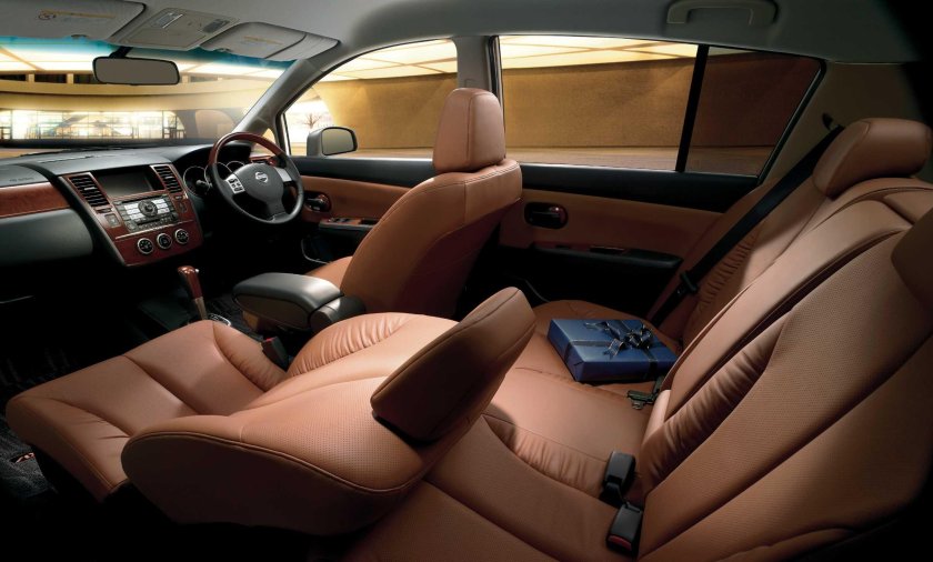 Тиида салон кожа