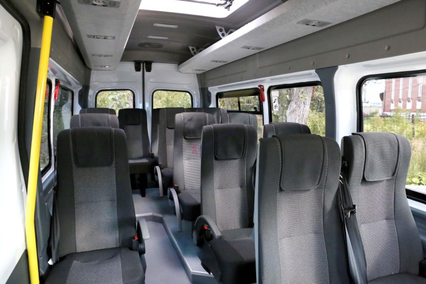 Форд Транзит 17 мест салон