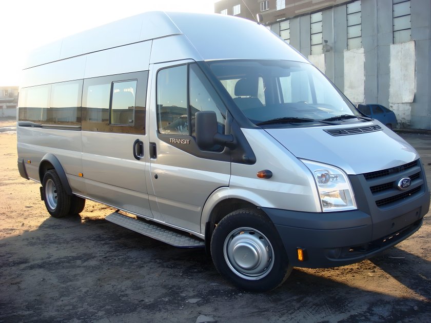 Ford Transit микроавтобус