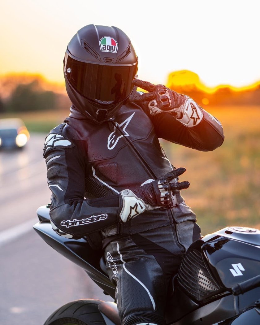 Alpinestars экипировка на мотоциклисте