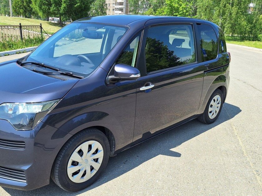 Тойота спэйд