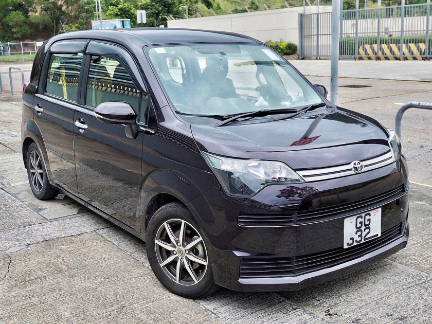 Toyota spade 2012 2020