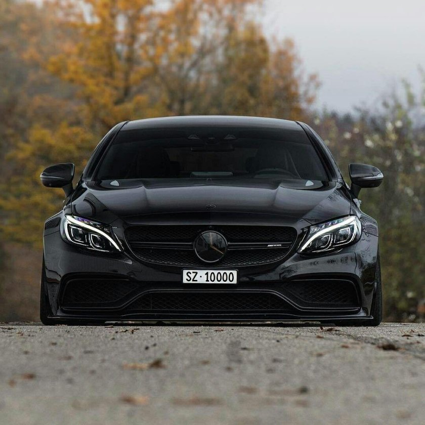 Мерседес Бенц c63s АМГ