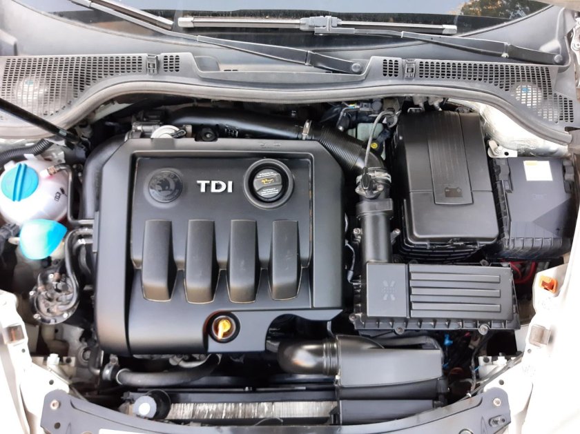 Шкода Октавия а5 под капотом