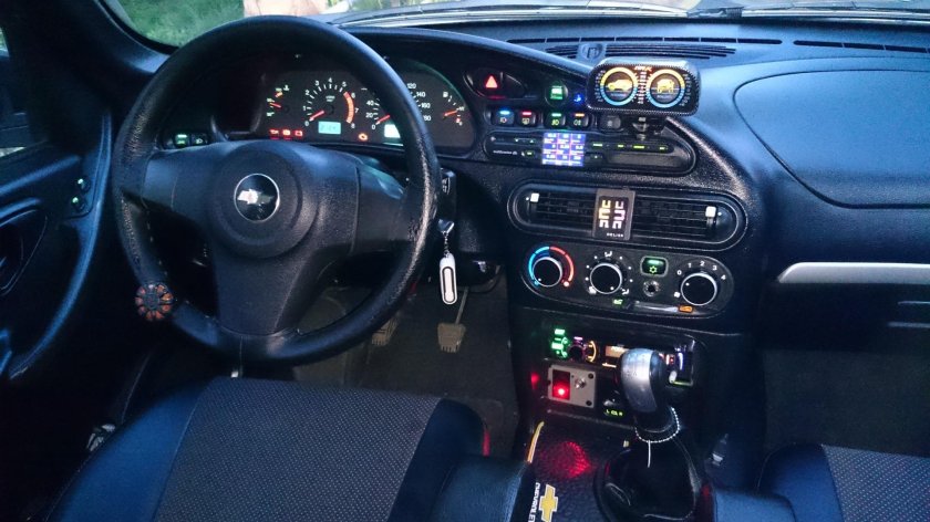Chevrolet Niva салон