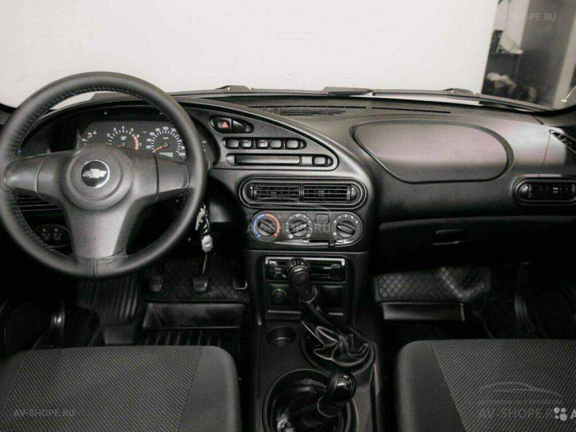 Нива Шевроле 2013 год салон