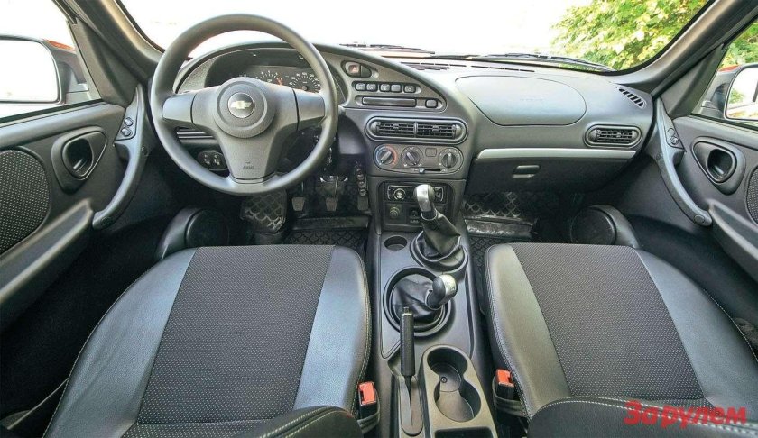 Нива Шевроле 2013 салон