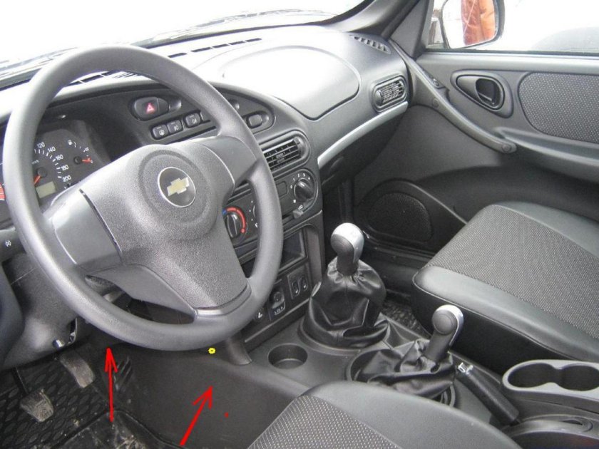 Шевроле Нива 2010 салон