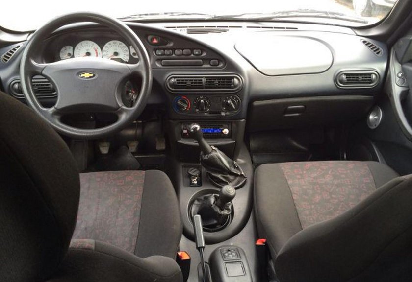 Chevrolet Niva 2004 салон