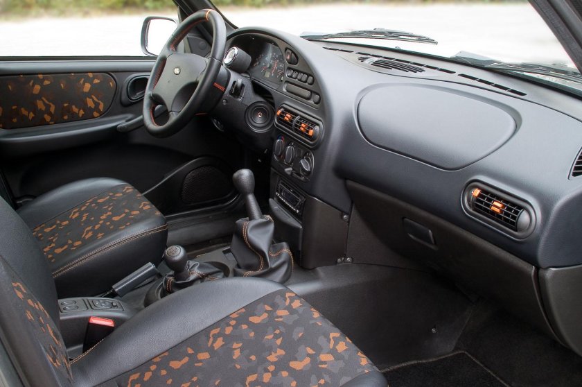 Chevrolet Niva 2004 салон