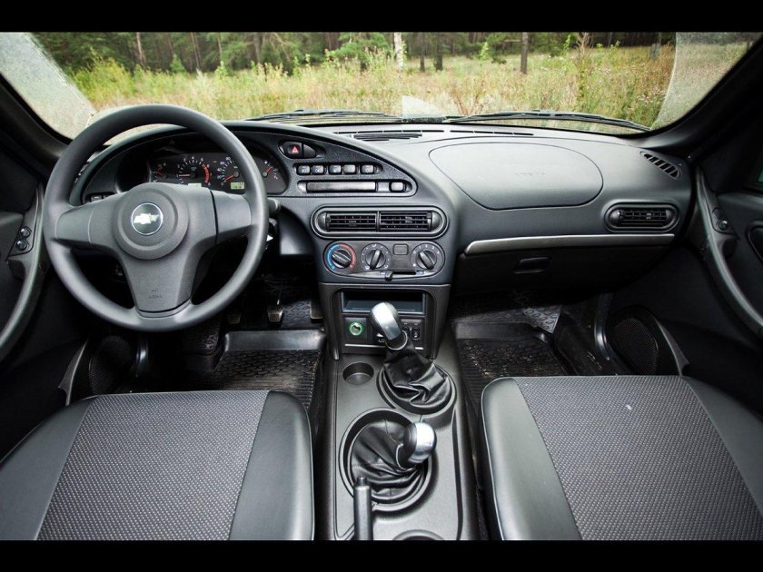 Chevrolet Niva 2009 салон