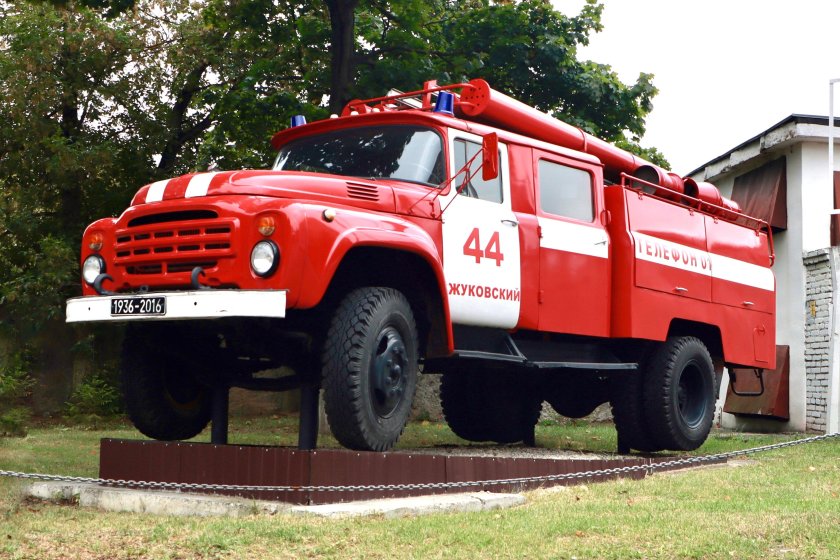 Пожарная машина зил 130