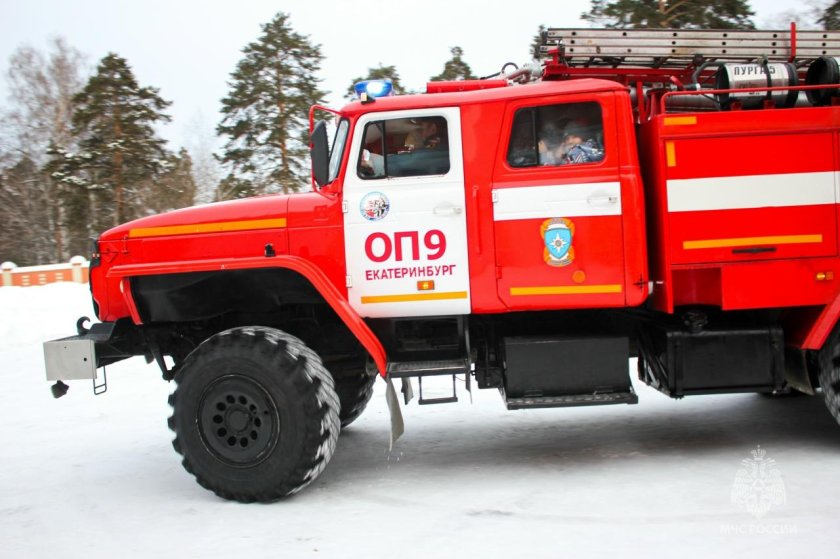 АЦЛ пожарный автомобиль