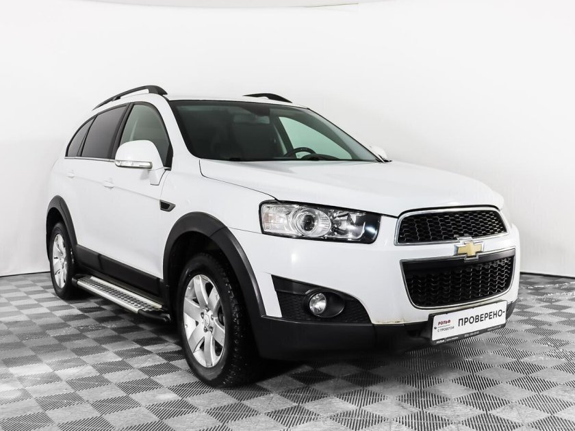 Шевроле Каптива белая