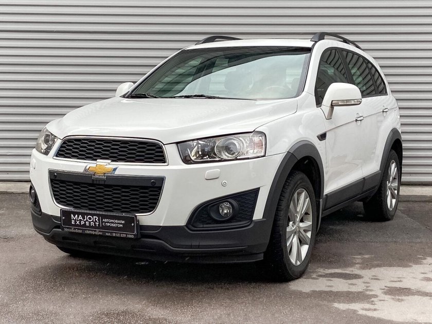 Chevrolet Captiva 2013 белый