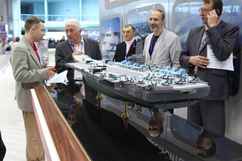 Авианосец Ламантин проекта 11430