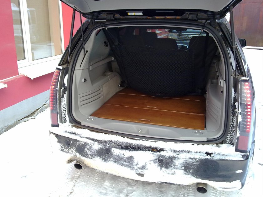 Cadillac SRX багажник
