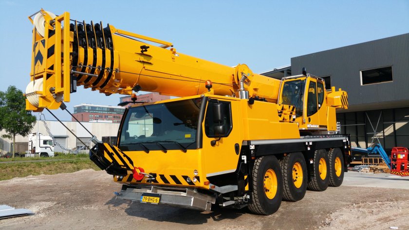 Автокран Liebherr LTM 1090