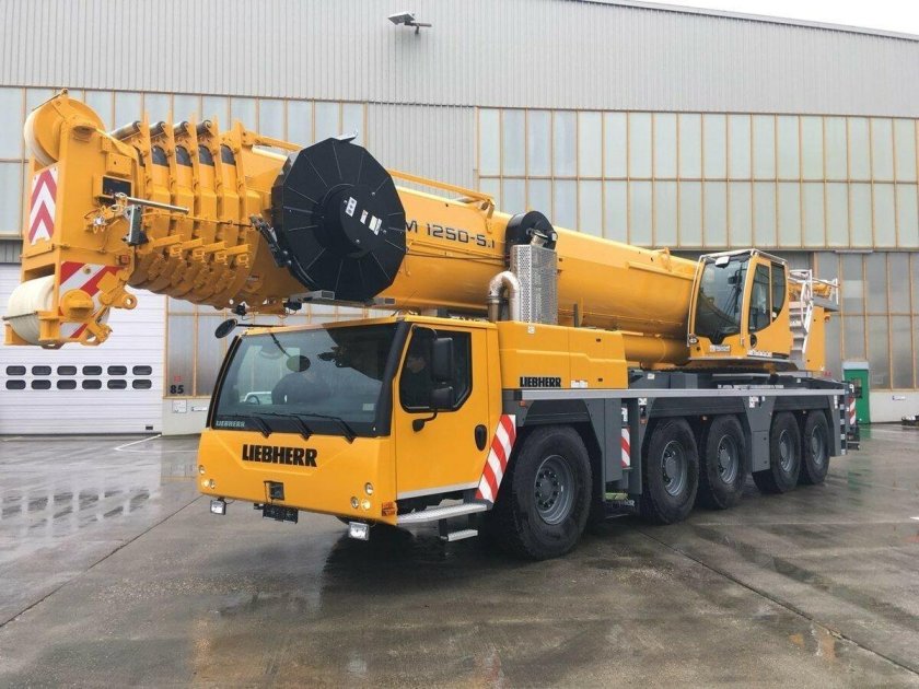 Автокран Либхер 250т