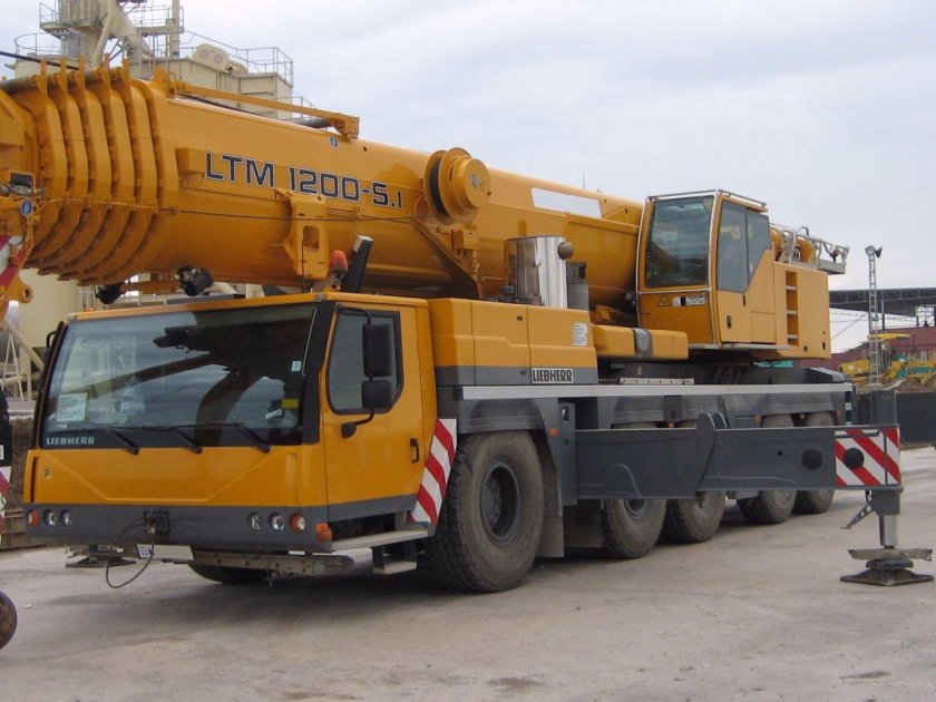 Liebherr LTM 1200-5.1