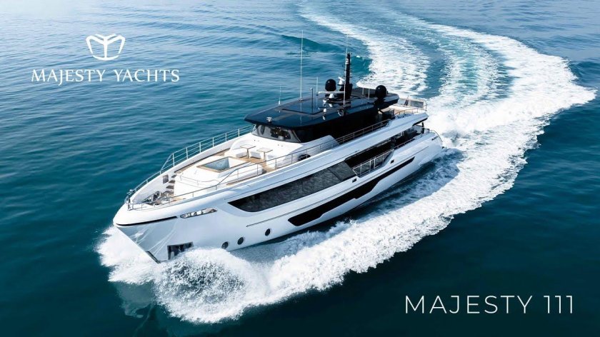 Яхта Majesty 48