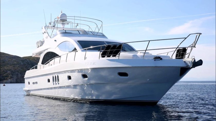 Яхта Majesty