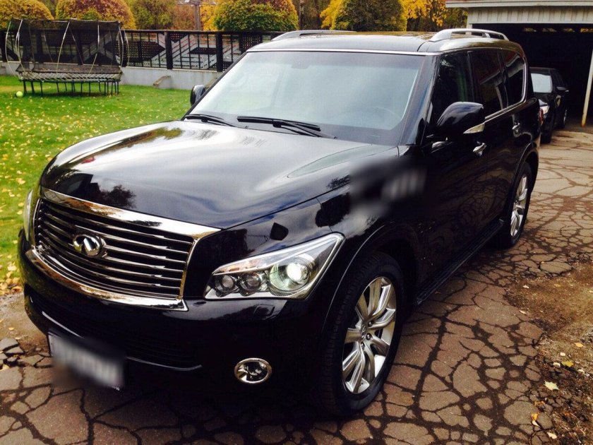 Инфинити qx80 черный