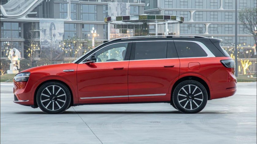 Кроссовер Huawei Aito m9